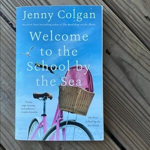 “Welcome to the School by the Sea” Paperback Jenny COLGAN book 1 of 4